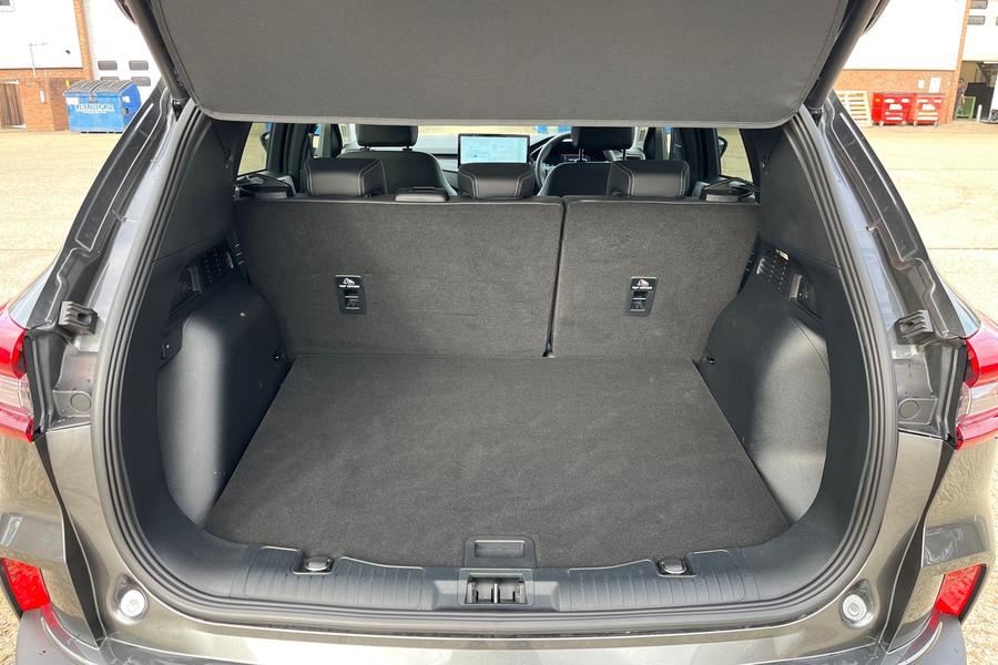 Ford Kuga Photo autoimg-1ff2a97867af91f31542bd9be3e5ab04ccbadb66.jpg