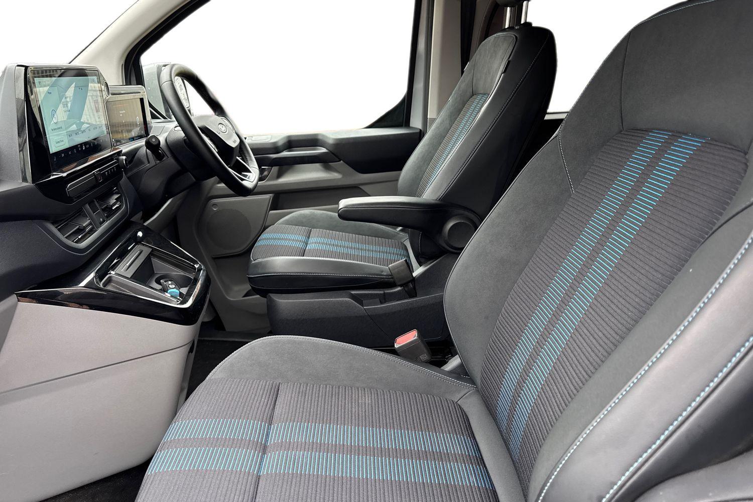 Ford TRANSIT CUSTOM Photo 9