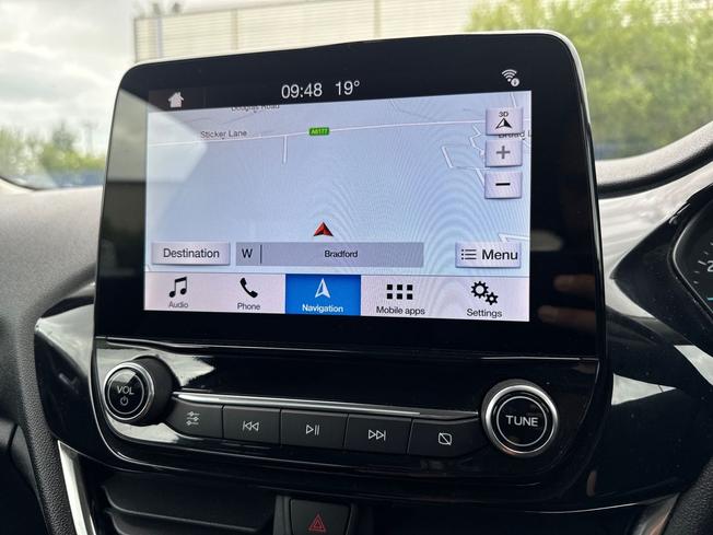 FORD Fiesta Photo 14