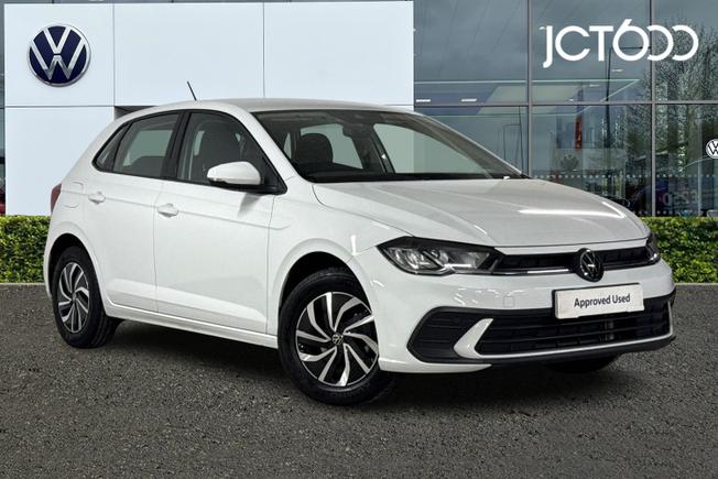 VOLKSWAGEN Polo Photo 1