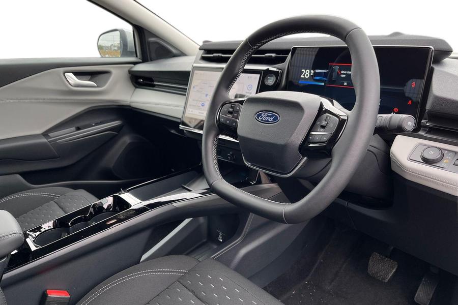 Ford PUMA Photo autoimg-1ff6441ef028f544decb494a929e72ea2ec9054b.jpg