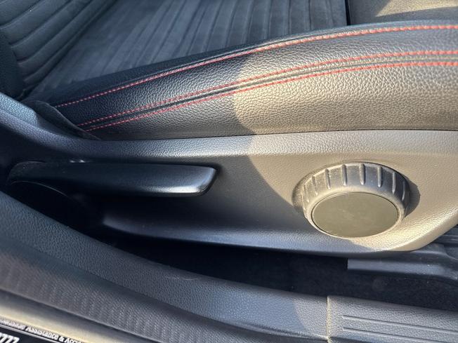 MERCEDES-BENZ GLA Photo 26