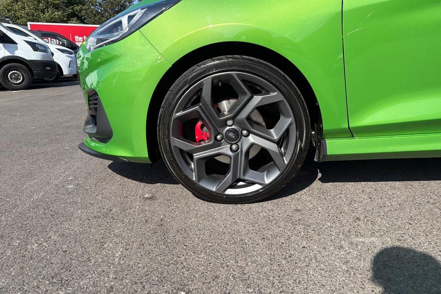 Ford FIESTA Photo autoimg-1ffa7ce18e7b17c0ceba06005b9cda6ebbb032a3.jpg