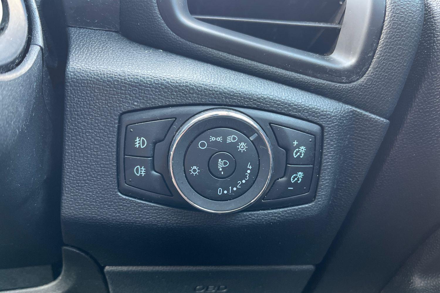 Ford ECOSPORT Photo 26