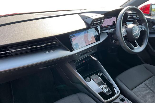 Audi A3 Photo 2