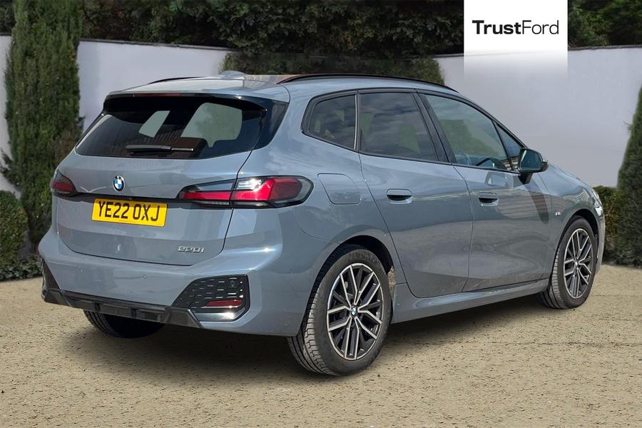 BMW 2 SERIES Photo autoimg-200a7feaae37fb3bf09fd37cd3be9e3710b4661c.jpg