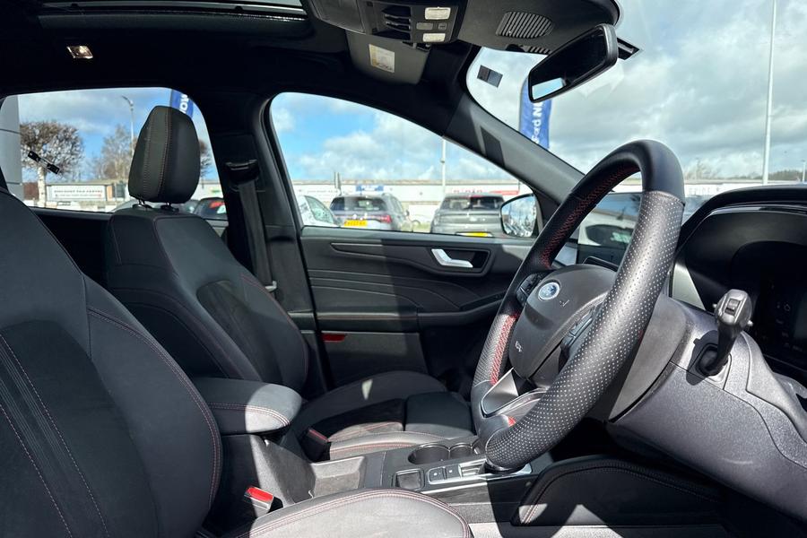 Ford KUGA Photo autoimg-200cb06201fcc3ea4be34f6aa805e91fe5bcaf8c.jpg