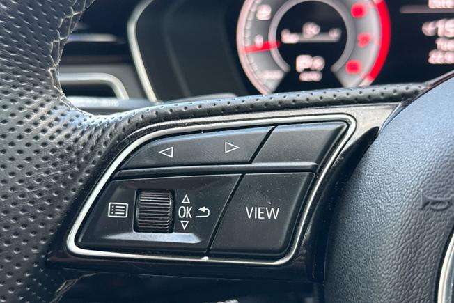 AUDI A4 Photo 16
