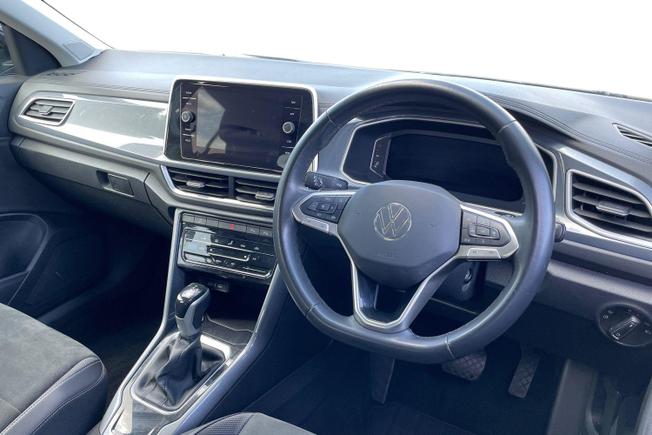 VOLKSWAGEN T-Roc Photo 6