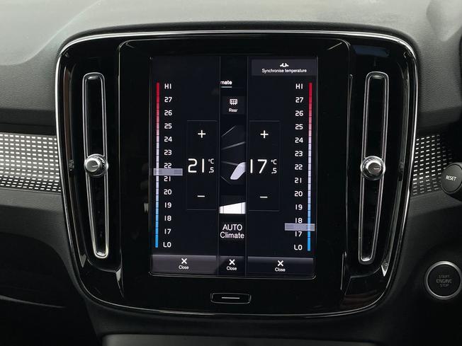 VOLVO Xc40 Photo 47