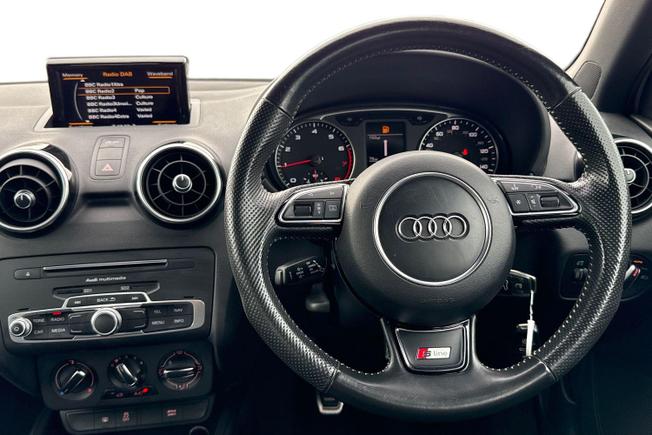 Audi A1 Photo 11