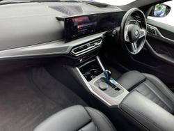 BMW I4 Photo 2