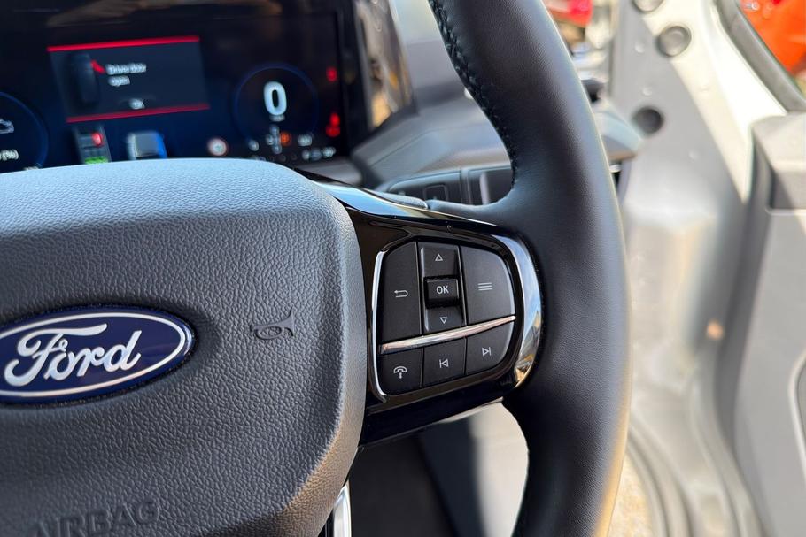 Used Ford TRANSIT CUSTOM WP75CMV 37