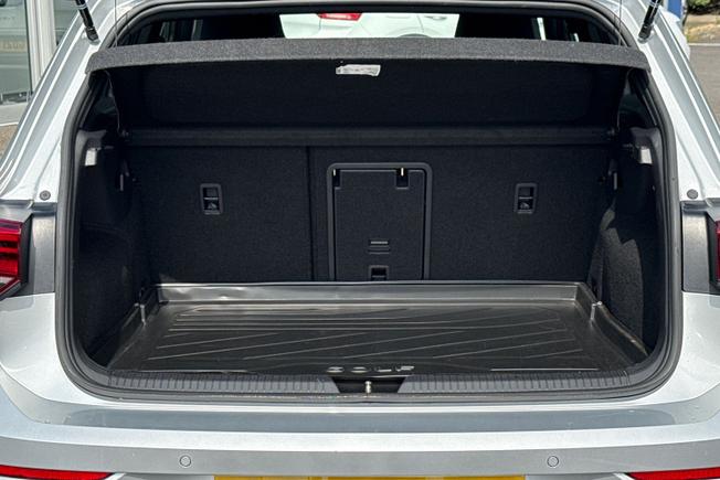 VOLKSWAGEN Golf Photo 12