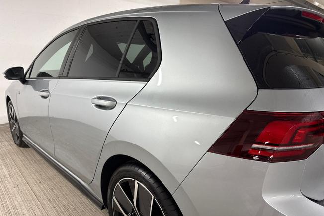 Volkswagen Golf Photo 36