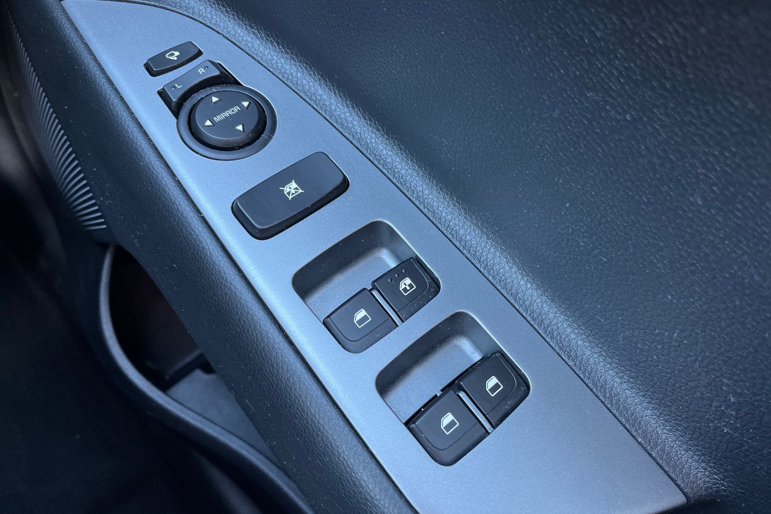 Kia STONIC Photo 15