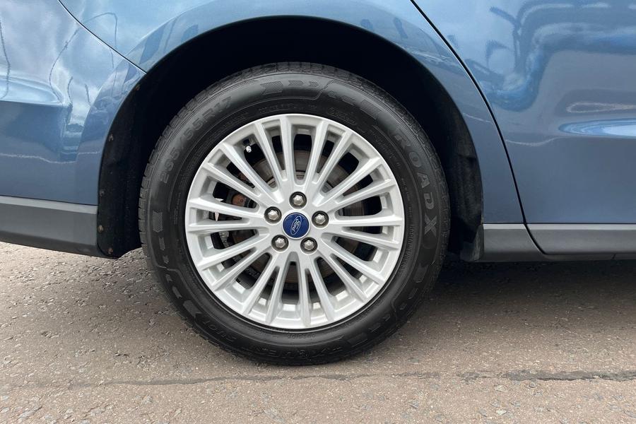 Ford Galaxy Photo autoimg-20310ce5e6757c747362ffa383dafc232687663d.jpg