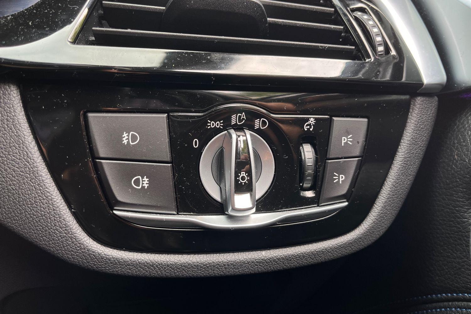 BMW 5 Series Photo 34