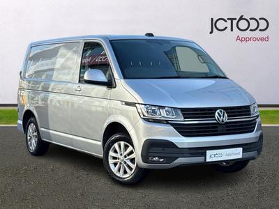 2022 VOLKSWAGEN Transporter 2.0 TDI T30 Highline Panel Van 5dr Diesel DSG FWD SWB Euro 6 (s/s) (150 ps) at JCT600