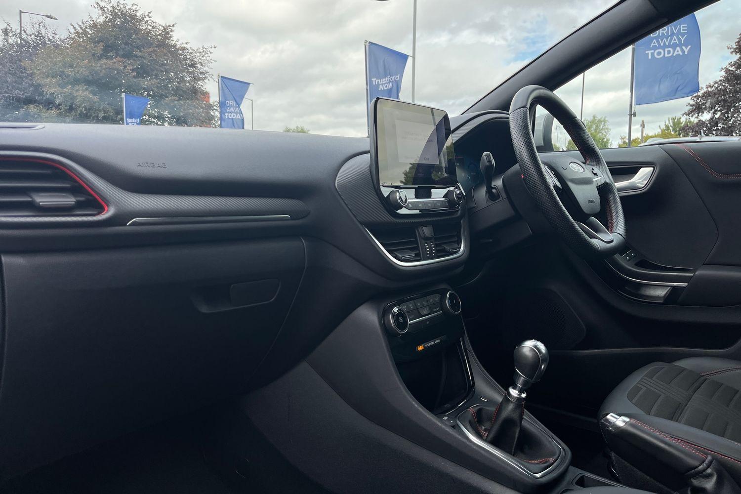 Ford PUMA Photo 17