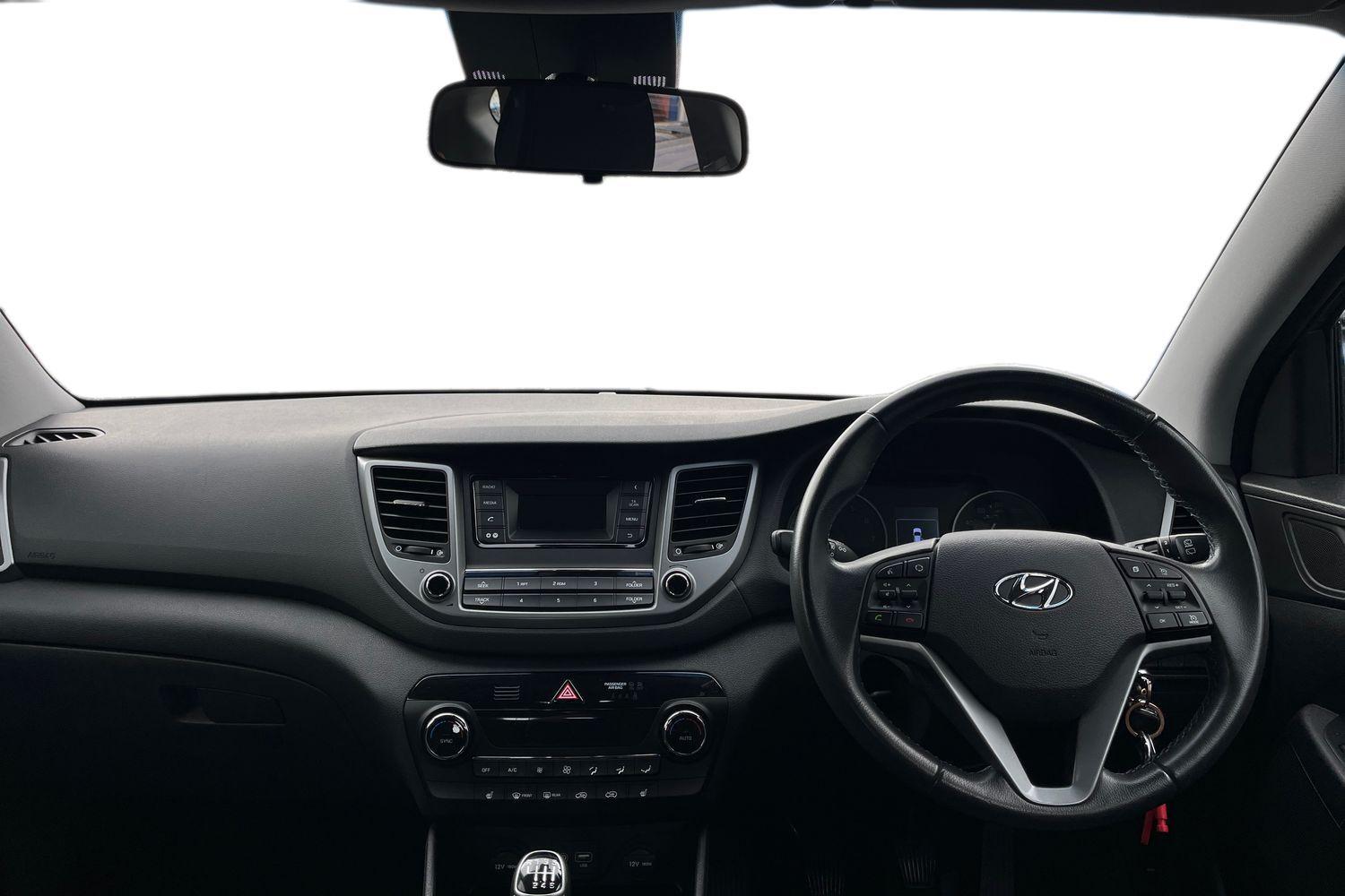 Hyundai TUCSON Photo 9