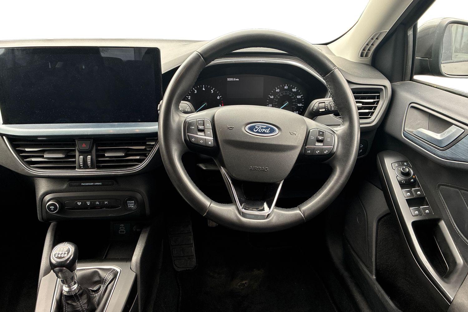 Ford FOCUS Photo 10