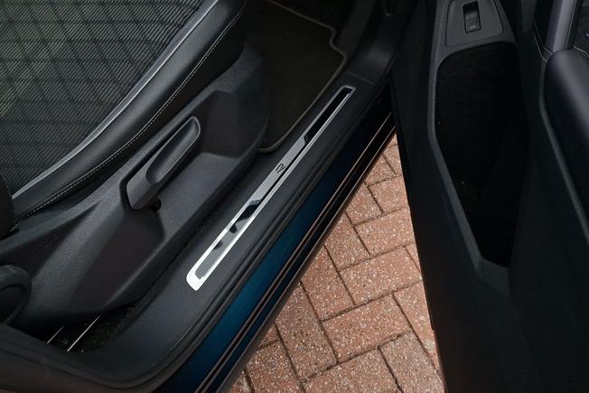 VOLKSWAGEN Tiguan Photo 22