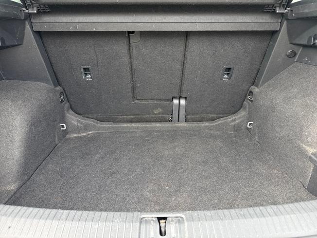 VOLKSWAGEN Tiguan Photo 12