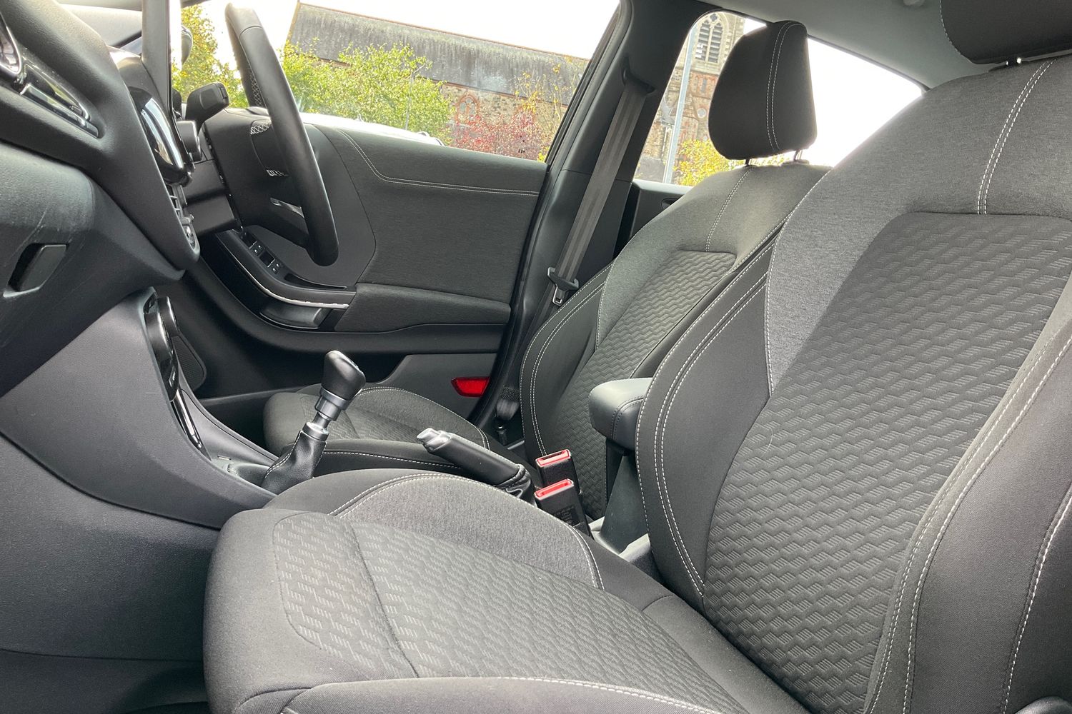 Ford PUMA Photo 18