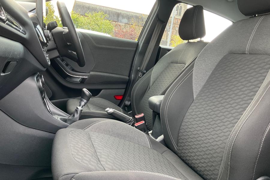 Ford PUMA Photo autoimg-20450ad770408bf4b1e724ef8041413f25f37c65.jpg