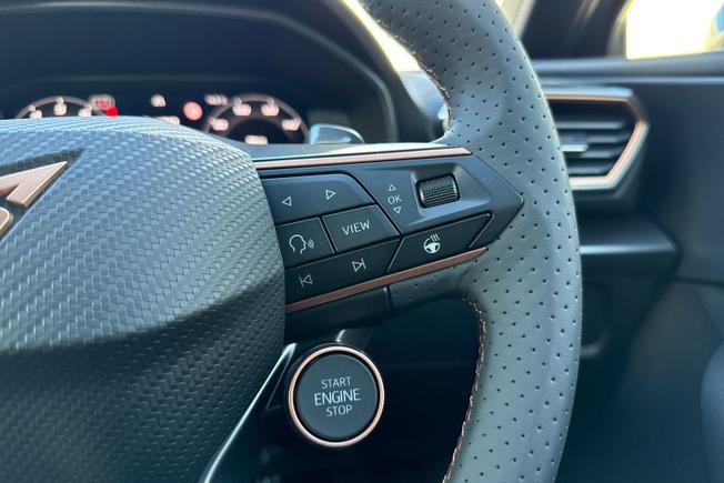 CUPRA Leon Photo 17