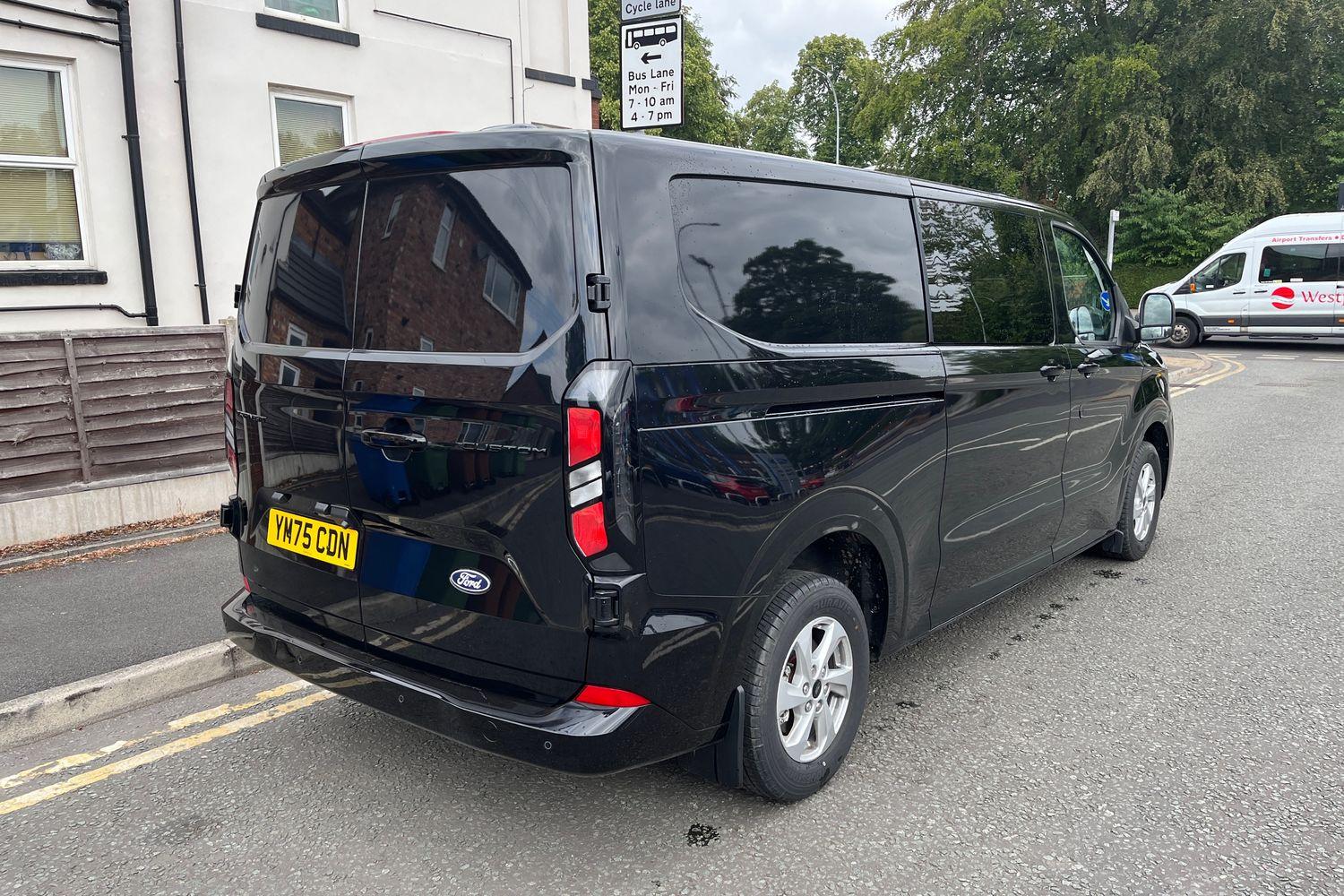 Ford TRANSIT CUSTOM Photo 29