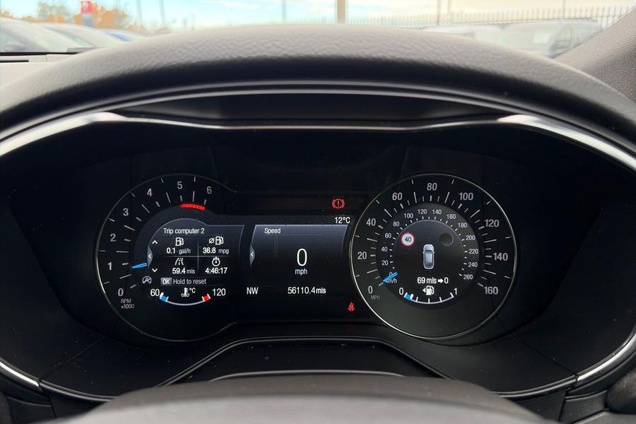 Ford MONDEO Photo autoimg-204d9f5cb19675cbdd09eea82cf0f7cd7a5ea5ed.jpg