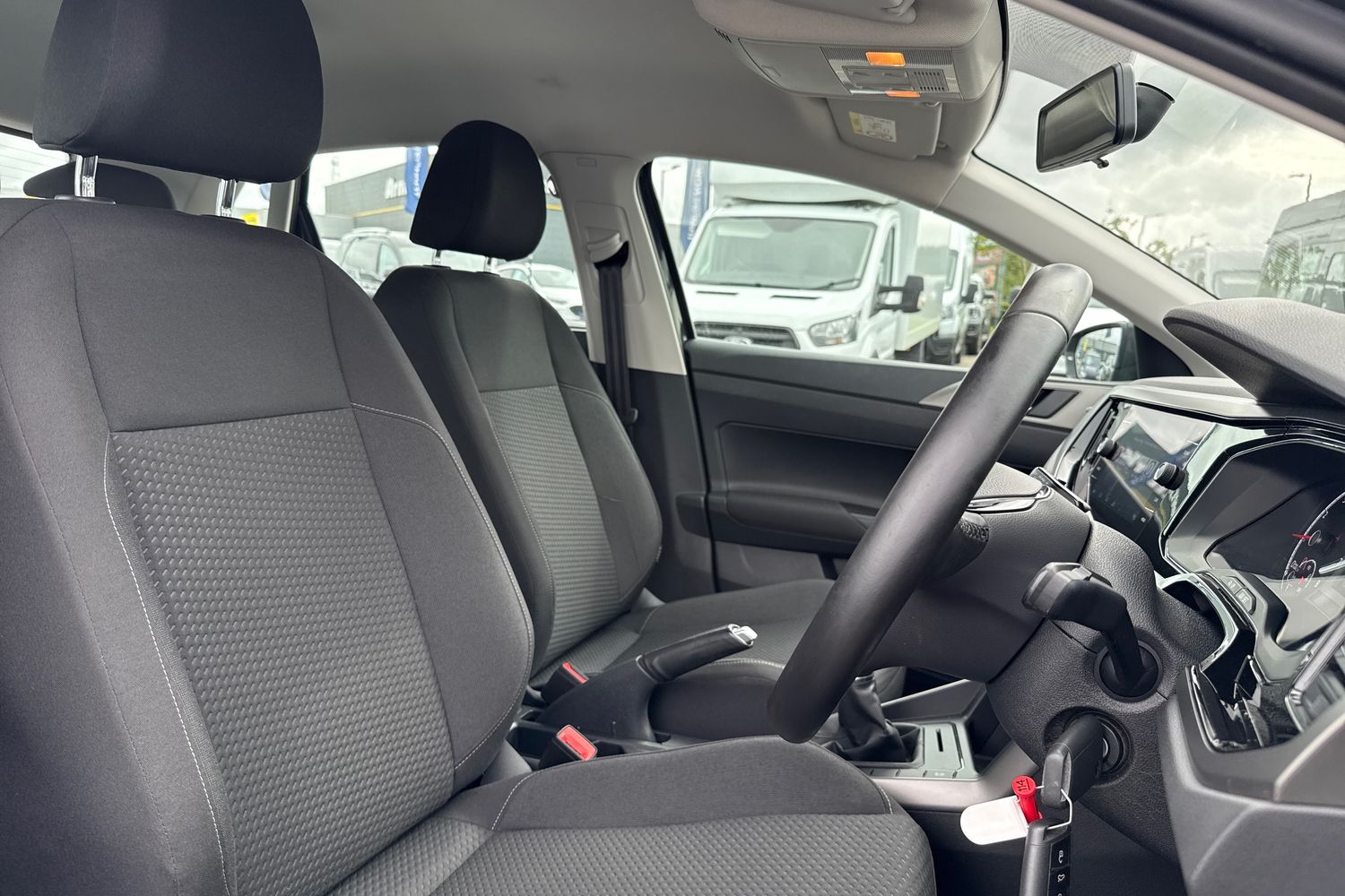 Volkswagen POLO Photo 16