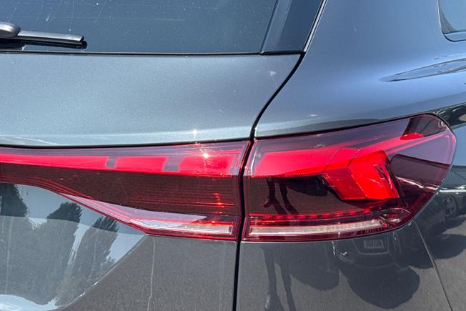 AUDI Sq6 E-Tron Photo 18