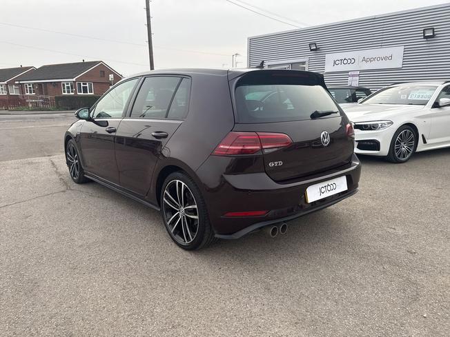 VOLKSWAGEN Golf Photo 25