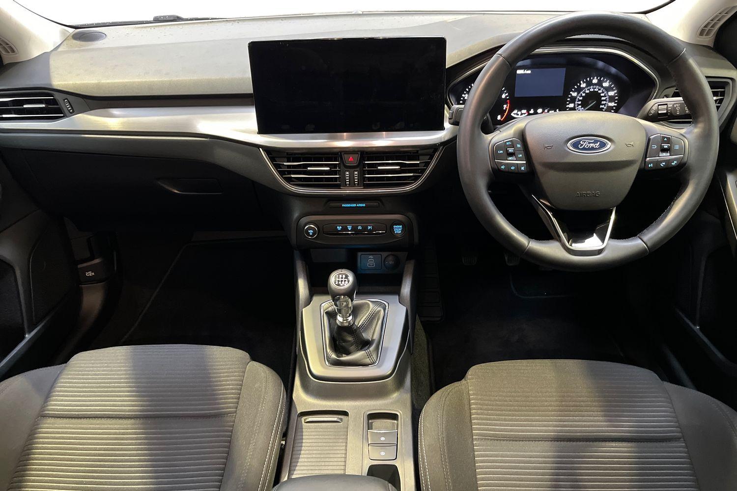 Ford FOCUS Photo 9