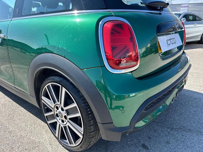 MINI Hatch Photo 49