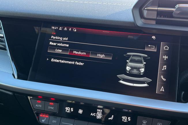 AUDI S3 Photo 33