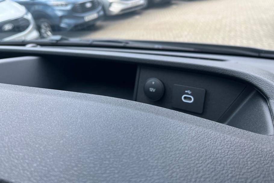 Used Ford E-TRANSIT 31