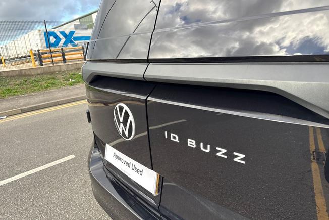 VOLKSWAGEN ID. Buzz Cargo Photo 26