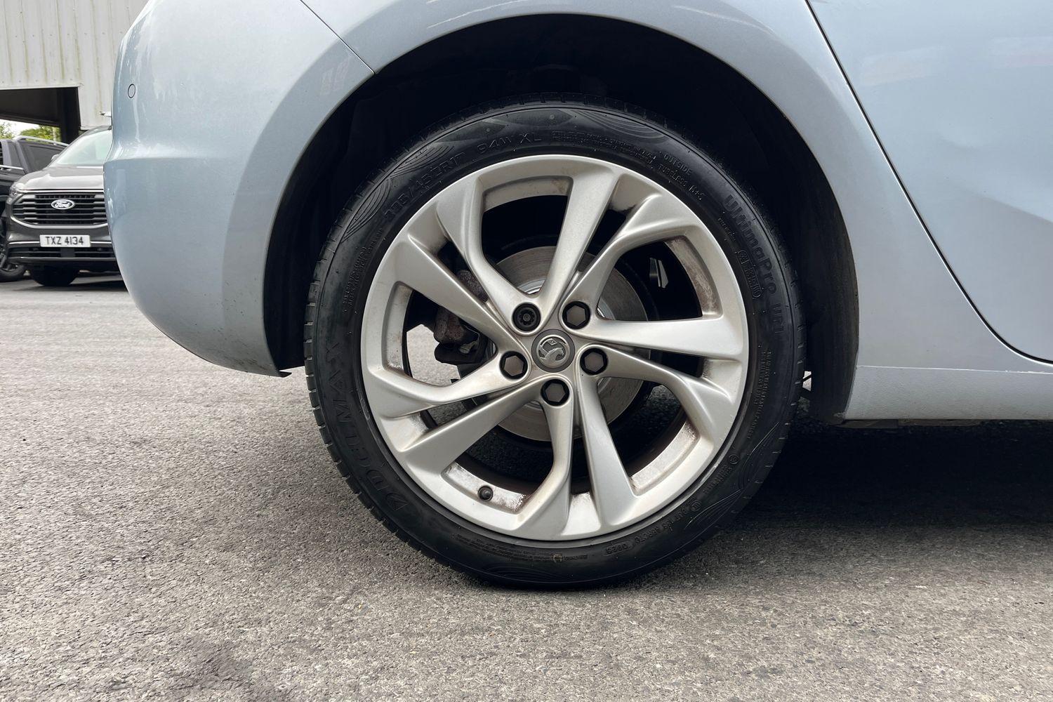 Vauxhall ASTRA Photo 7