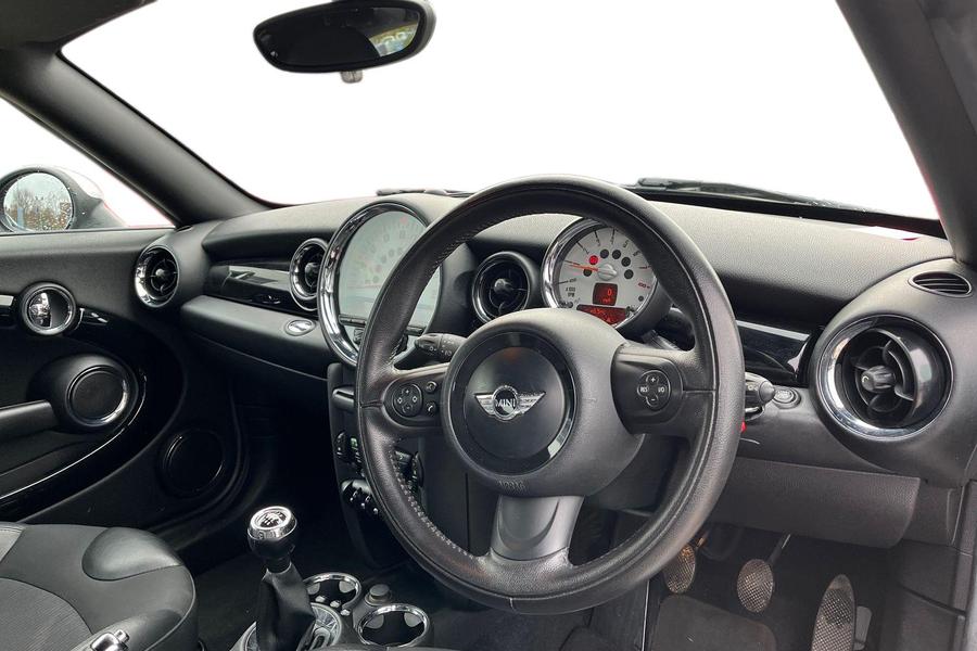 MINI COUPE Photo autoimg-2077afa5a276d6ecdcf3b545bc5f9ed2a3a1b53b.jpg