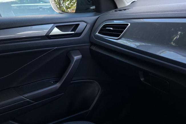 Volkswagen T-Roc Photo 25