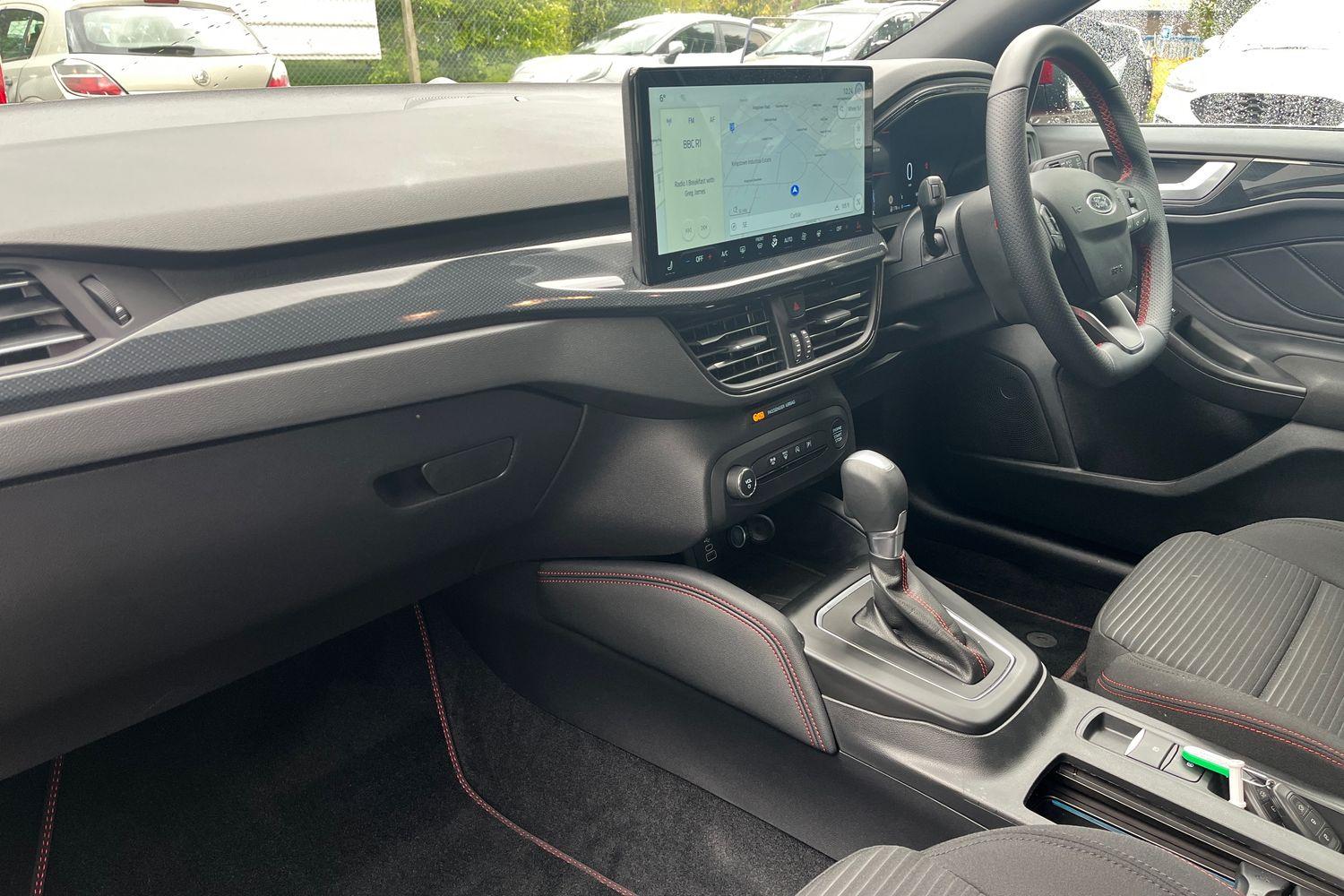 Ford FOCUS Photo 17