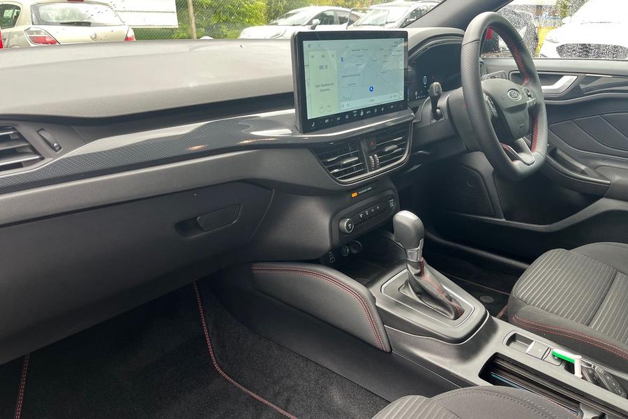 Ford FOCUS Photo autoimg-2078f8fcc3412bb2b124ee7438035320fbce54fb.jpg