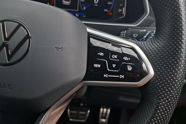 VOLKSWAGEN Tiguan Photo 17