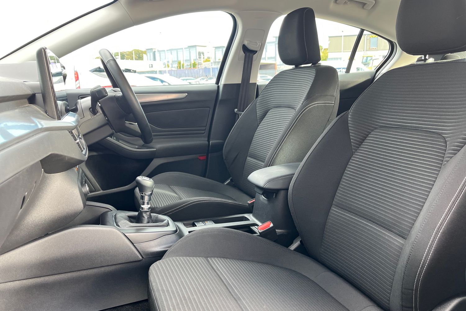 Ford FOCUS Photo 18
