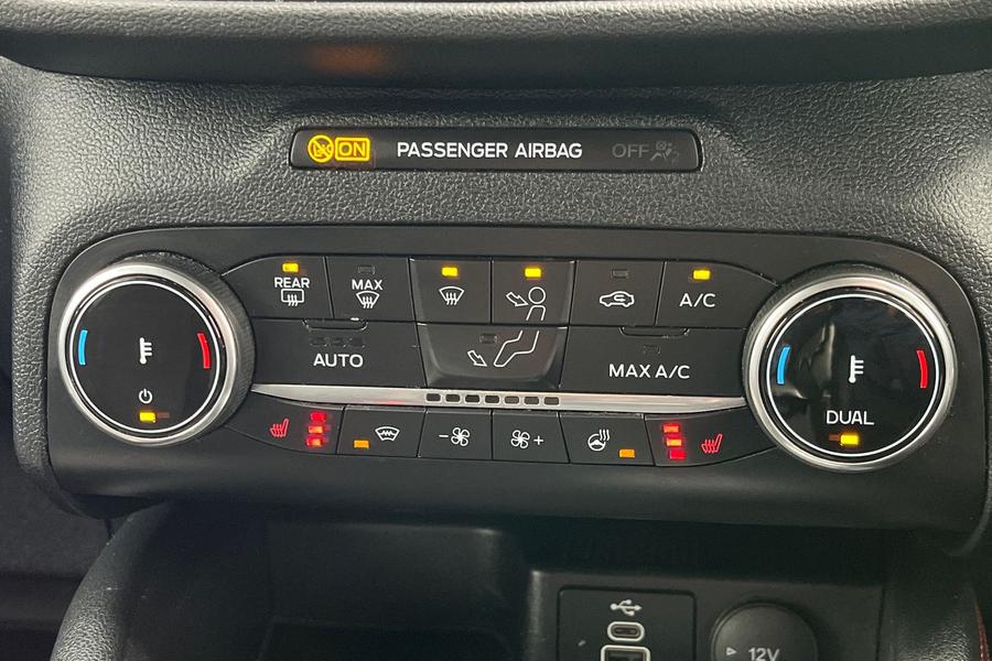 Ford Kuga Photo autoimg-207e01bdd791dc6bbf4843f3b8aa737362178589.jpg