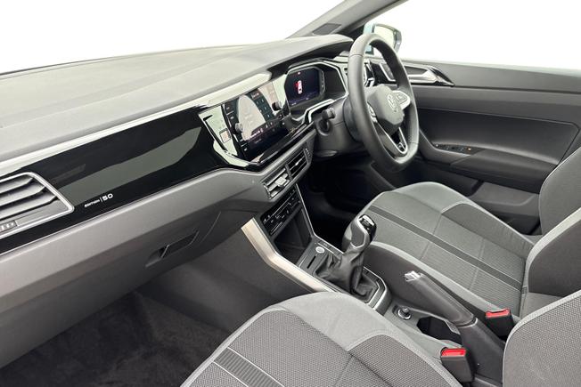 VOLKSWAGEN Polo Photo 2